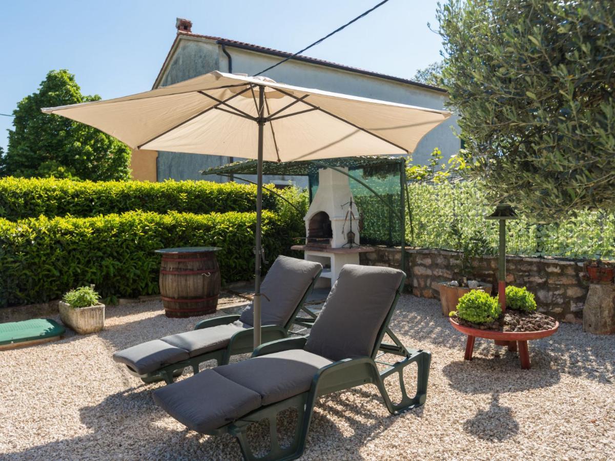 Holiday Home Villa Lucky By Interhome Brtonigla Eksteriør billede