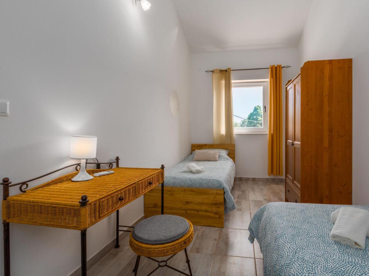 Holiday Home Villa Lucky By Interhome Brtonigla Eksteriør billede